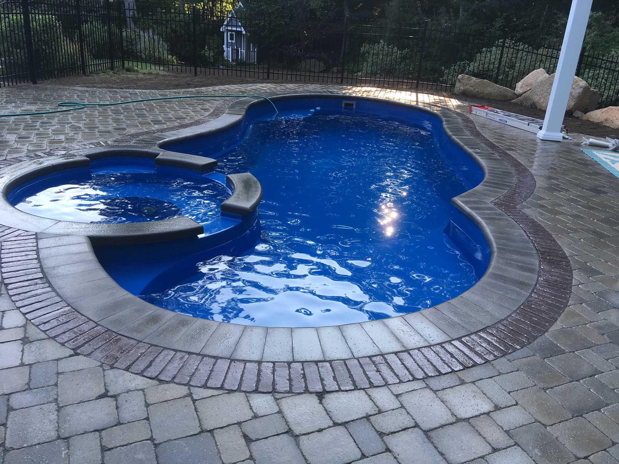 Outdoor entertaining space